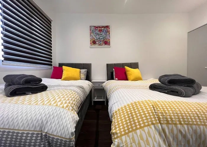 Star London Finchley Road 2-Bed Residence